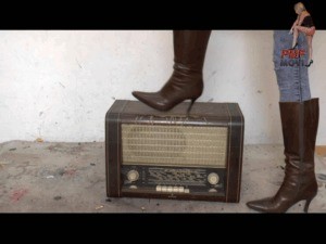 Old Historical Radio Crushed Under Ruthless Boots 10 Part 22